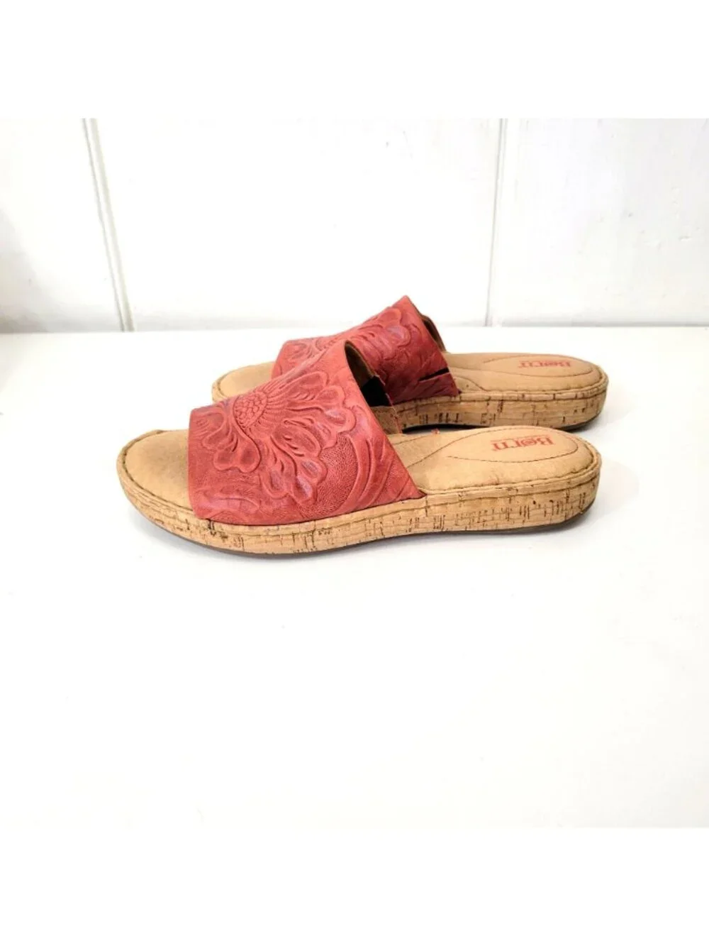 Born Women's Red Floral Embossed Cork Platform Slide Sandals Size 8 - Picture 5 of 11